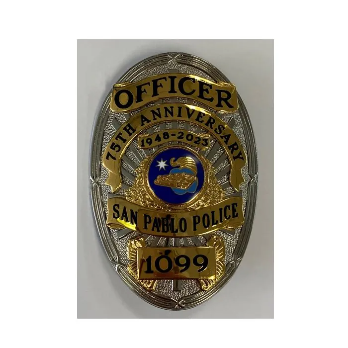 人気の新作 □□フィラデルフィア市警察・実物OFFICERポリスバッジ（支給品 個人装備
